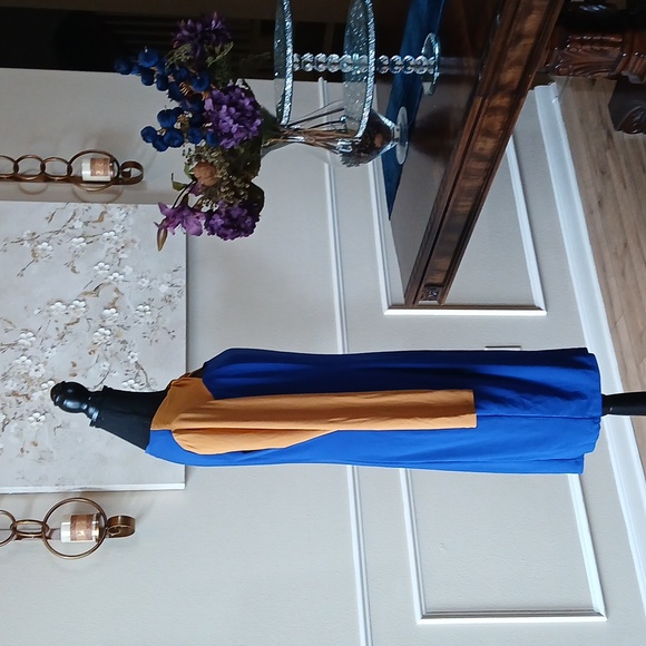 NWT Kasper Royal Blue/Gold Colorbock Sheath Dress. Size M - Picture 15 of 17